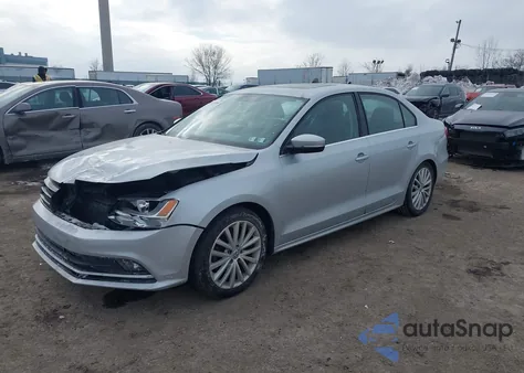 2015 Volkswagen Jetta 1.8T Se from USA, damaged, VIN 3VWD17AJXFM350088